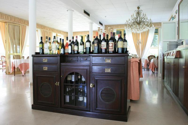 碧海酒店 马里纳-迪-皮特拉桑塔 外观 照片